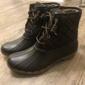 New Sperry Saltwater Quilted Boots